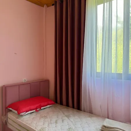 Farm River And Kanoe Gasthuis 3*