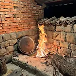 Farm River And Kanoe Πανσιόν Polican (Berat)