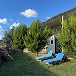 Πανσιόν Farm River And Kanoe 3*