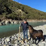 Πανσιόν Farm River And Kanoe Polican (Berat)