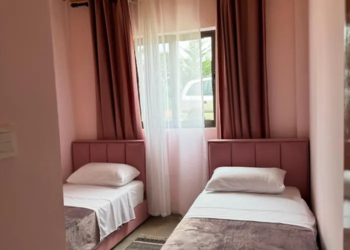 Farm River And Kanoe Gæstehus 3*